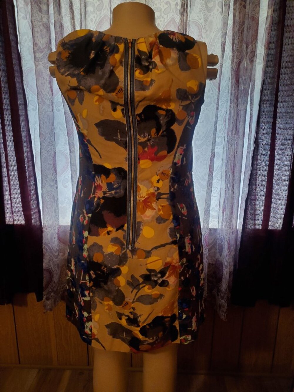 WOMENS DRESS - Picture 2 of 2